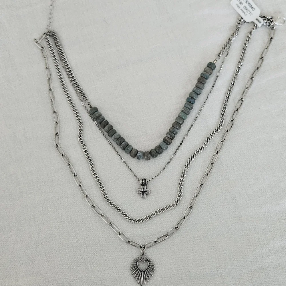 Free People Silver and Teal Beaded Necklace NWT - Picture 2 of 3